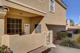 Photo #2: 2491048 Listing 