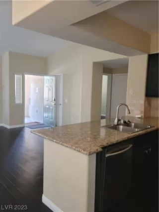 Photo #4: 2491064 Listing 