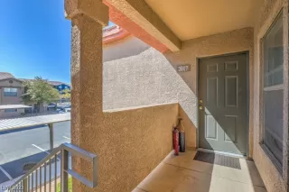 Photo #1: 2491127 Listing 