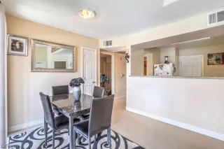 Photo #6: 2491127 Listing 