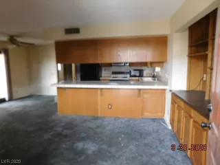 Photo #4: 2491130 Listing