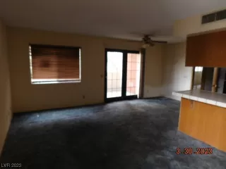 Photo #5: 2491130 Listing