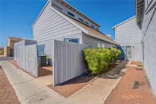 Photo #1: 2491151 Listing 