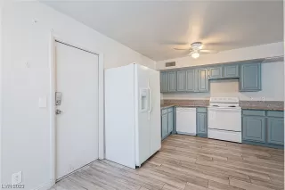 Photo #6: 2491151 Listing 