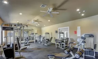 Photo #6: 2491153 Listing