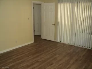 Photo #2: 2491207 Listing 