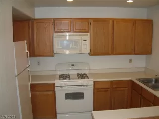 Photo #2: 2491208 Listing 