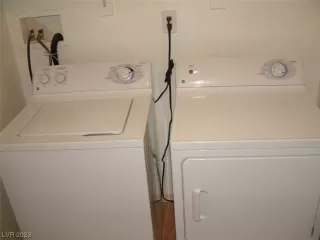 Photo #4: 2491208 Listing 