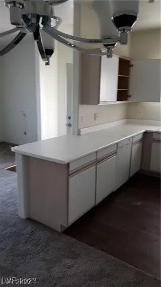 Photo #4: 2491271 Listing 