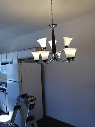 Photo #5: 2491271 Listing 