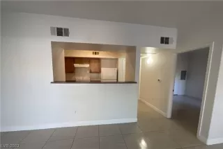 Photo #5: 2491275 Listing 