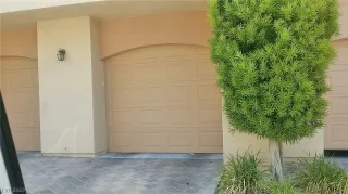 Photo #3: 2491351 Listing 