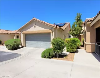 Photo #2: 2491378 Listing