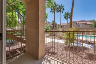 Photo #4: 2491392 Listing