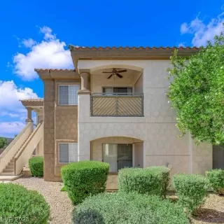 Photo #2: 2491411 Listing 