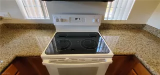 Photo #6: 2491429 Listing 