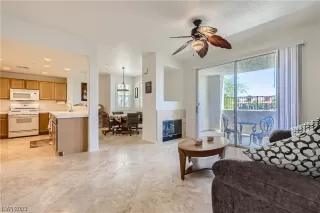 Photo #1: 2491451 Listing 