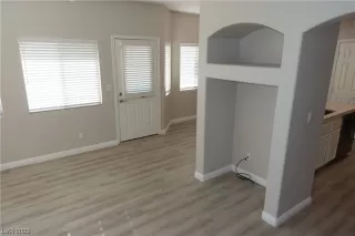 Photo #3: 2491458 Listing 