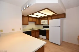 Photo #4: 2491471 Listing 