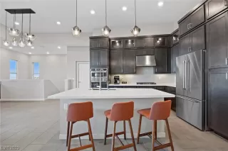 Photo #3: 2491473 Listing 