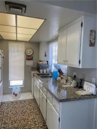 Photo #3: 2491479 Listing 