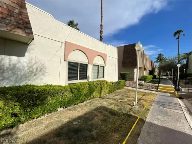 MLS: 2491504 Condo For Sale