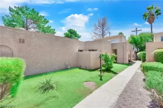 Photo #2: 2491533 Listing