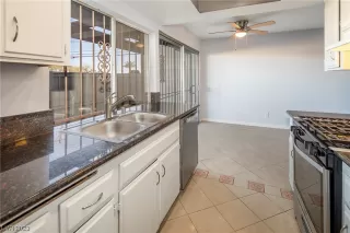 Photo #6: 2491539 Listing 