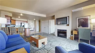 Photo #4: 2491554 Listing