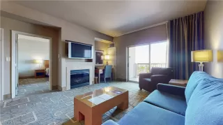 Photo #5: 2491554 Listing