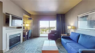 Photo #6: 2491554 Listing