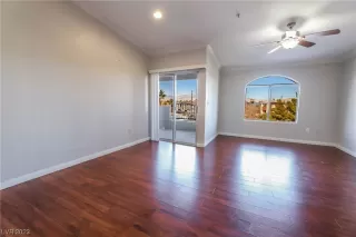 Photo #1: 2491611 Listing 