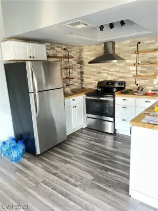 Photo #6: 2491651 Listing