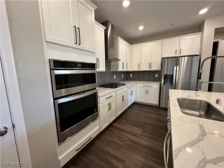 Photo #3: 2491675 Listing 