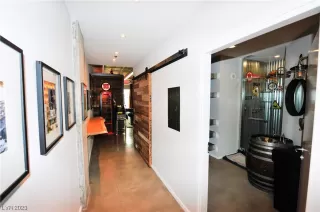 Photo #3: 2491684 Listing 