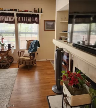 Photo #6: 2491686 Listing