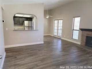 Photo #1: 2491719 Listing 