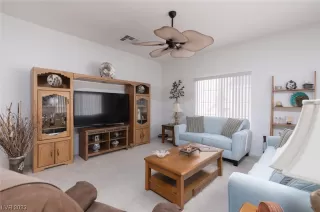 Photo #3: 2491764 Listing