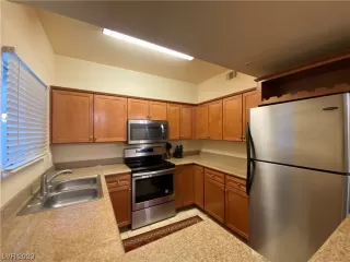 Photo #6: 2491790 Listing 