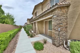 Photo #2: 2491793 Listing 