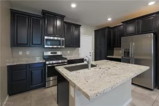 Photo #6: 2491793 Listing 