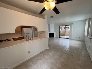 Photo #5: 2491799 Listing 