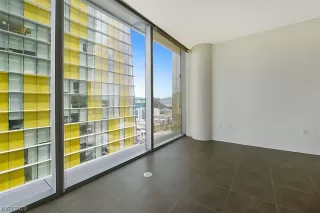 Photo #2: 2491810 Listing 