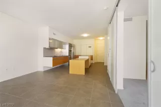 Photo #6: 2491810 Listing 