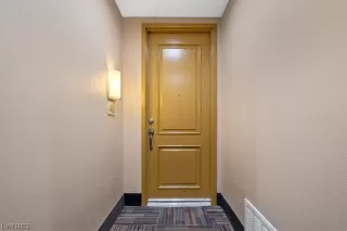 Photo #2: 2491811 Listing