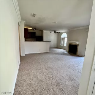 Photo #4: 2491909 Listing 