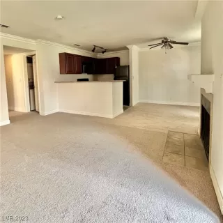 Photo #5: 2491909 Listing 