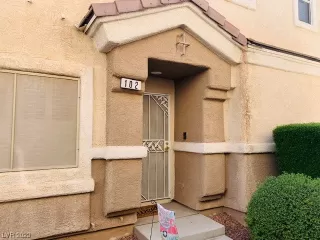 Photo #2: 2491910 Listing 