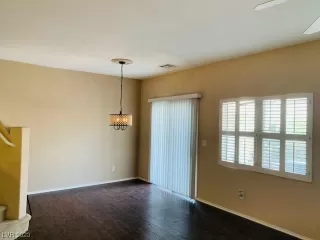 Photo #4: 2491910 Listing 