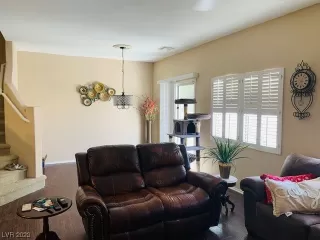 Photo #6: 2491910 Listing 